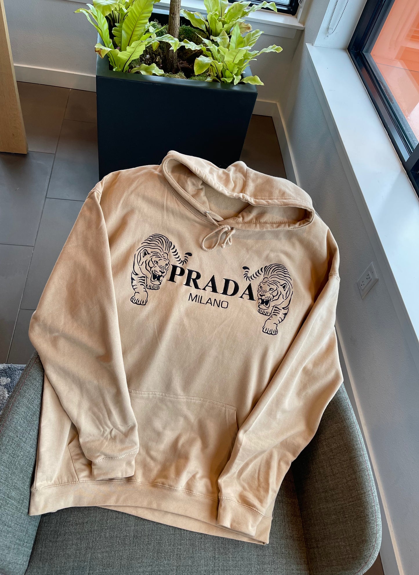 Tiger Prada Crew