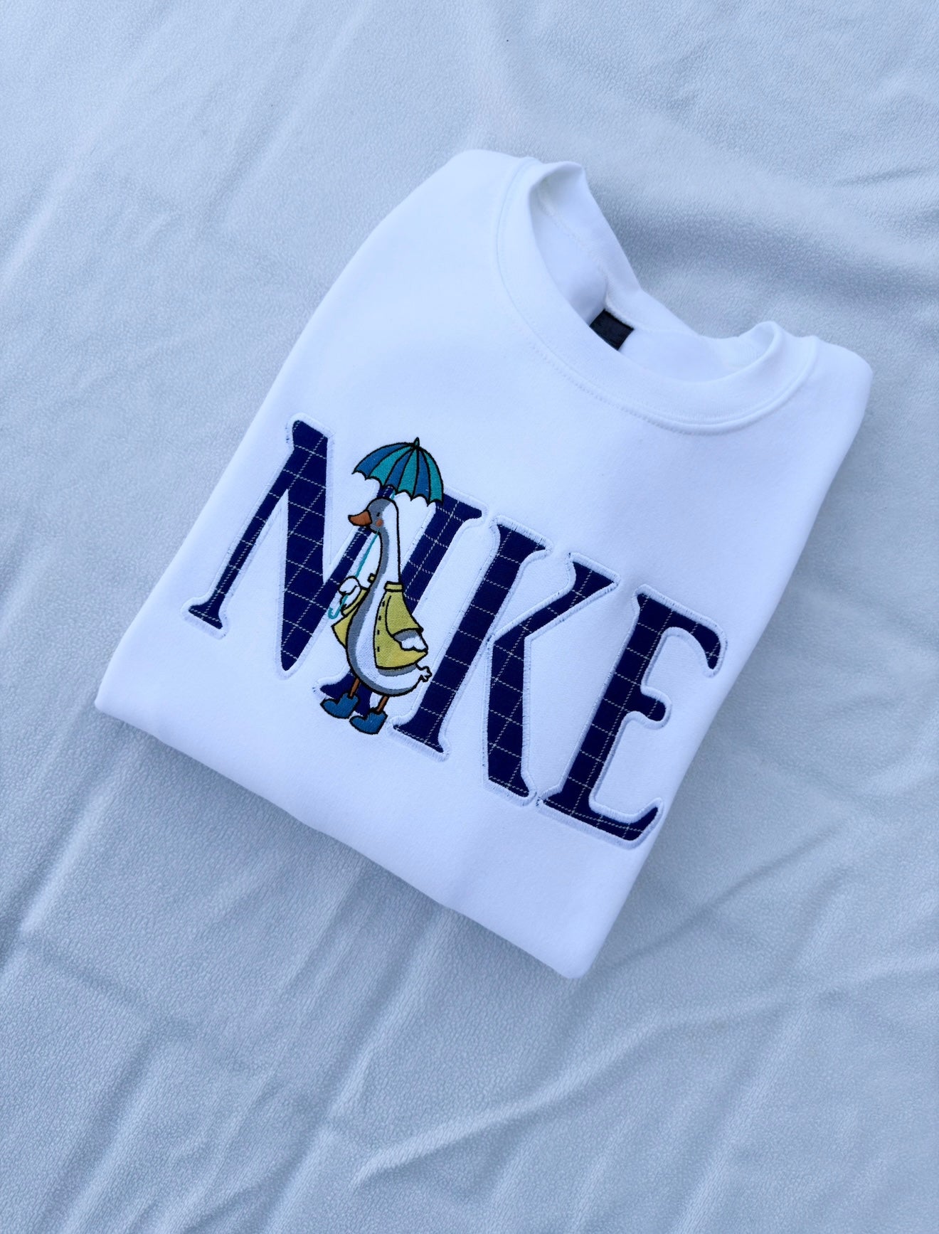 Rainy Goose Applique Crew