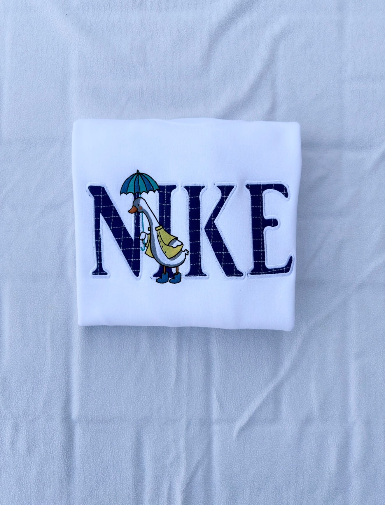 Rainy Goose Applique Crew
