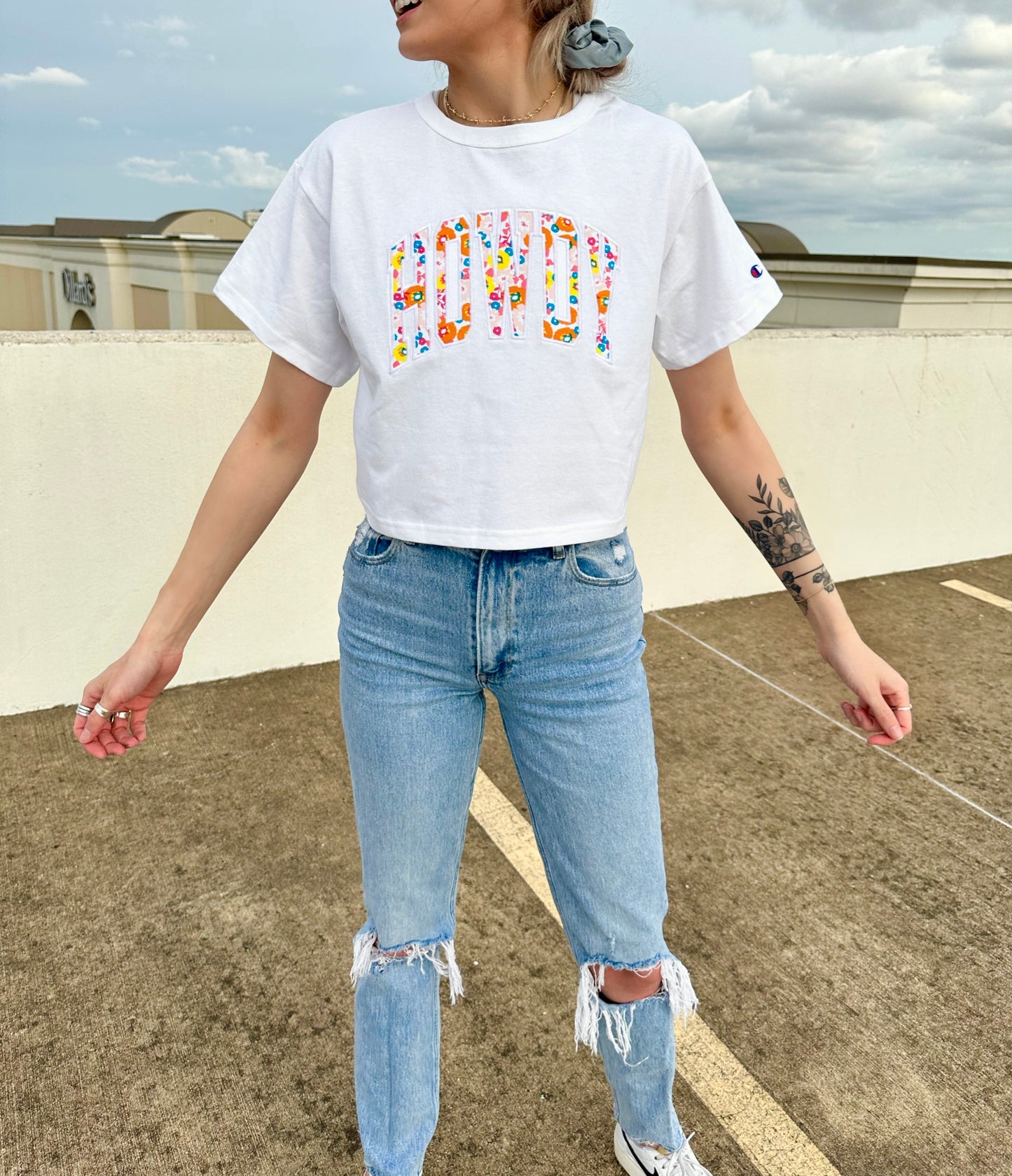Howdy Applique Crop Tee